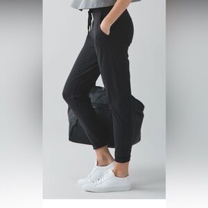 NWOT Lululemon Dropt Pants, size 8